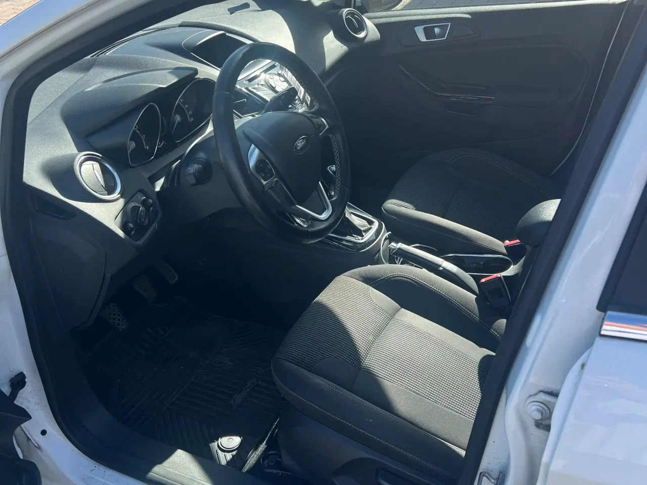 Billede 5 - Ford Fiesta 1,0 125 hk titanium