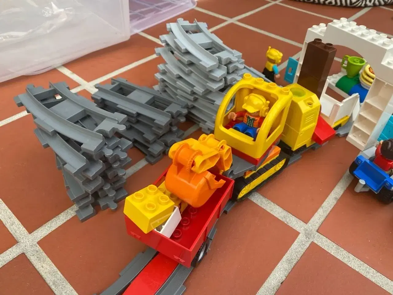 Billede 4 - Kæmpe Lego duplo kasse