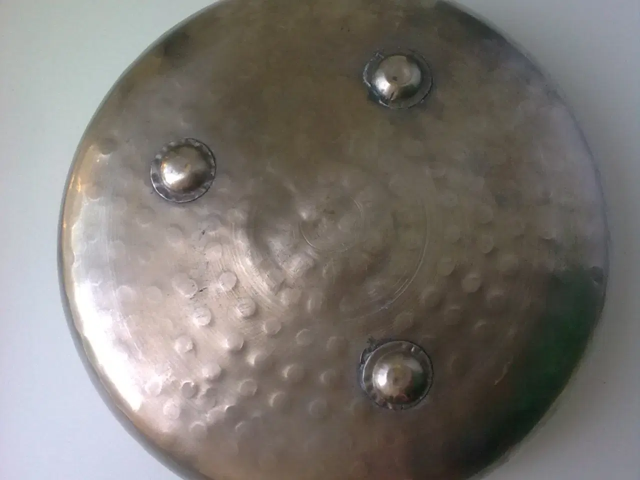 Billede 4 - Hamret metal deko skål NY eller Dansk kunst