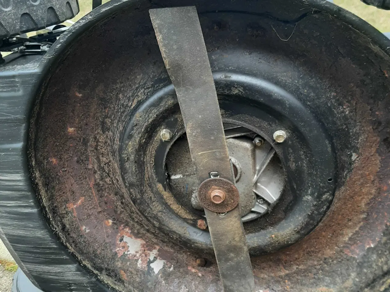 Billede 4 - Plæneklipper med tilbehør 