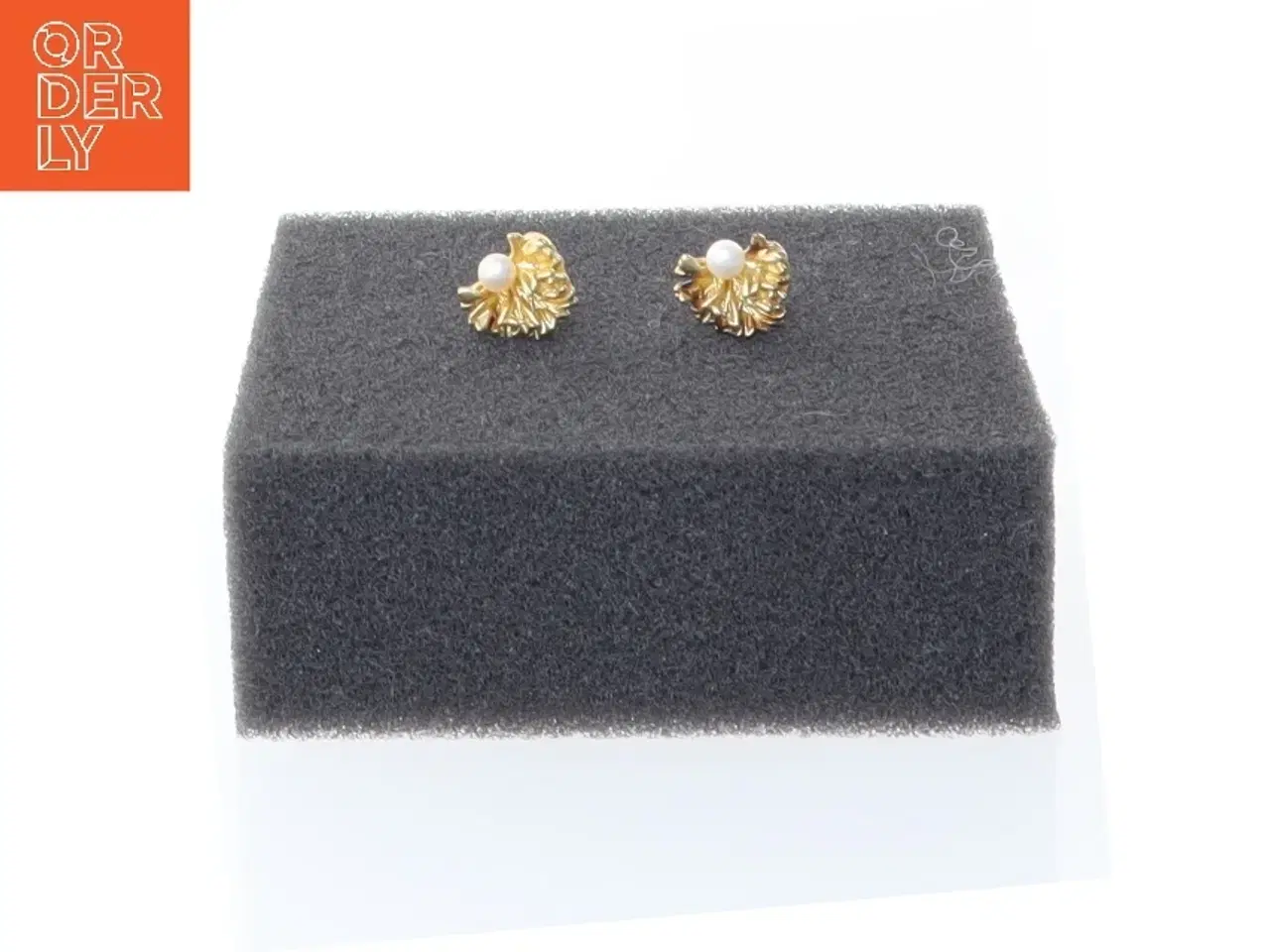 Billede 4 - Flora Danica halskæde og øreringe fra Flora Danica (str. 45 cm 1 cm)