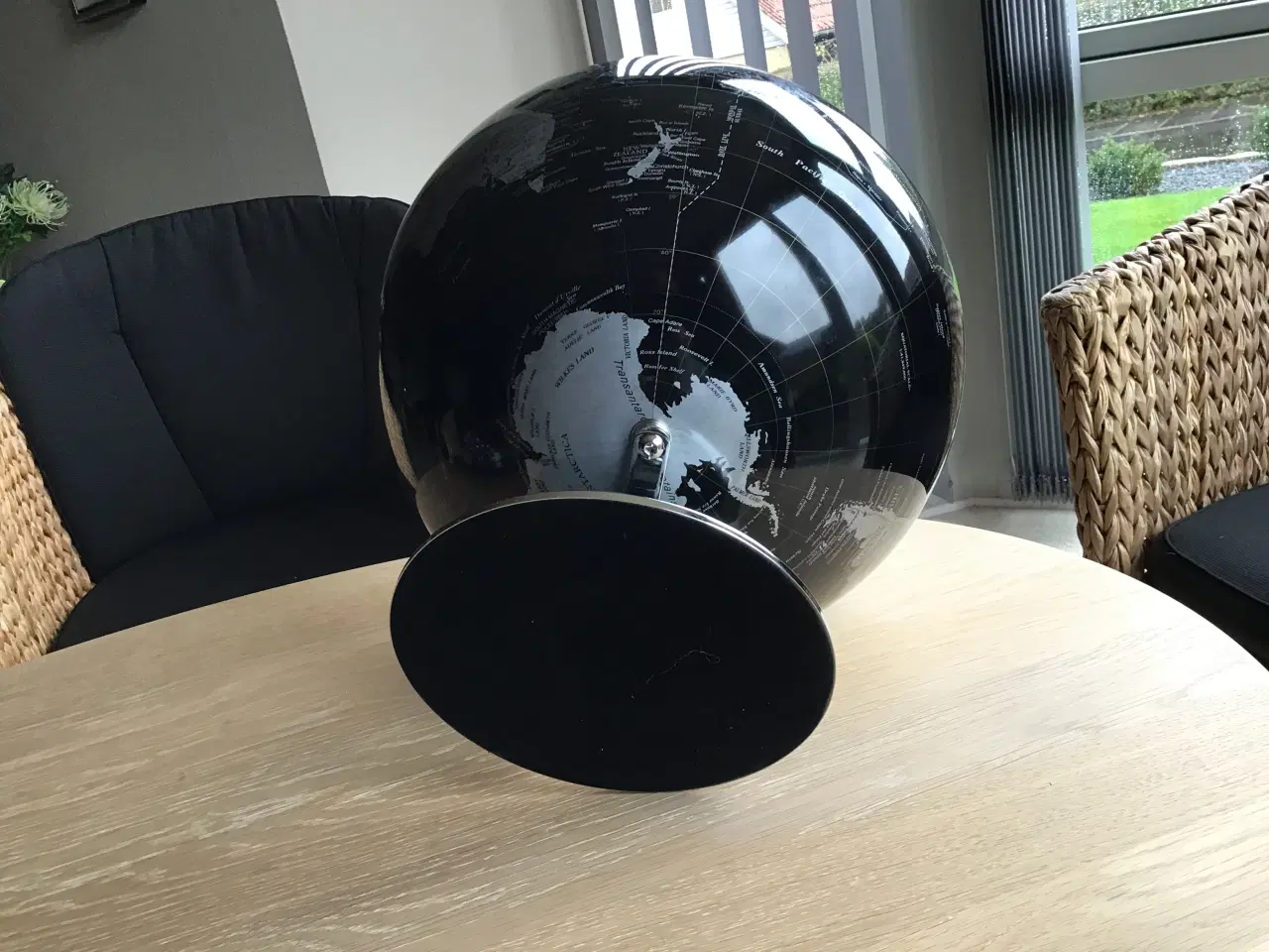 Billede 4 - GLOBUS SORT/SØLV