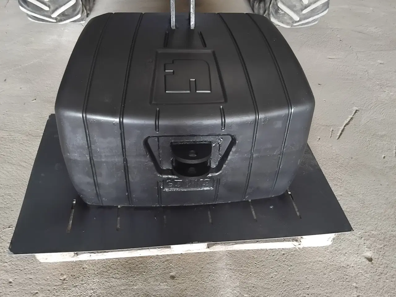 Billede 3 - Front vægt