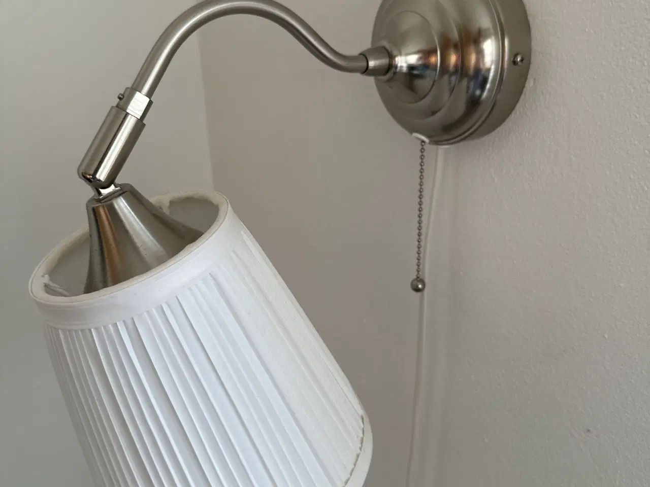 Billede 2 - Fin væglampe i modellen Årstid fra IKEA sælges