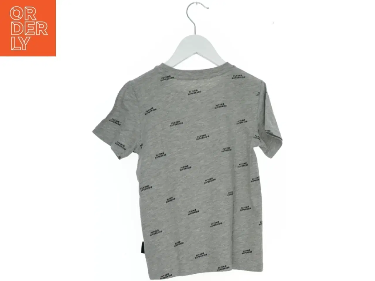Billede 2 - Grå T-shirt med tekst fra Name It (str. 122)