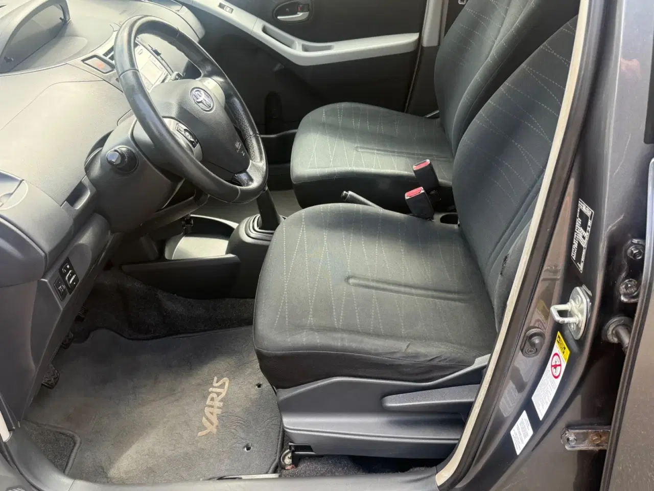 Billede 8 - Toyota Yaris 1,3 Luna