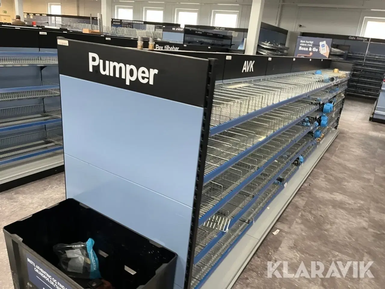 Billede 11 - Værksteds/butik inventar