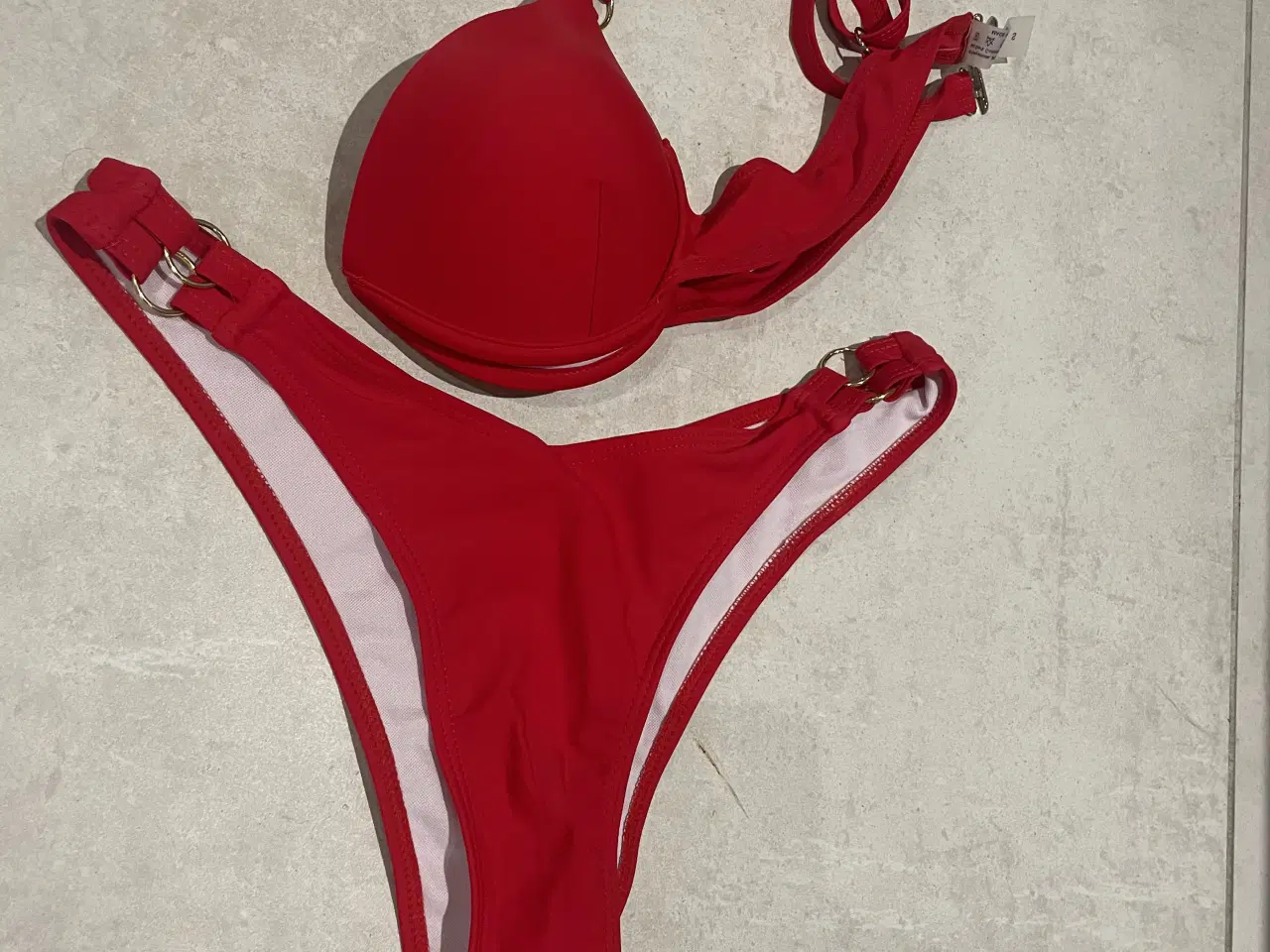 Billede 2 - 3 bikini i Pink, rød og blå/hvid mønstret