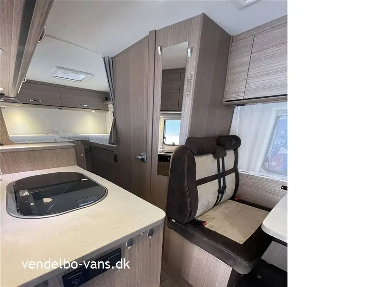 Billede 3 - 2019 - Carado V337 Enkeltsenge og høj garage