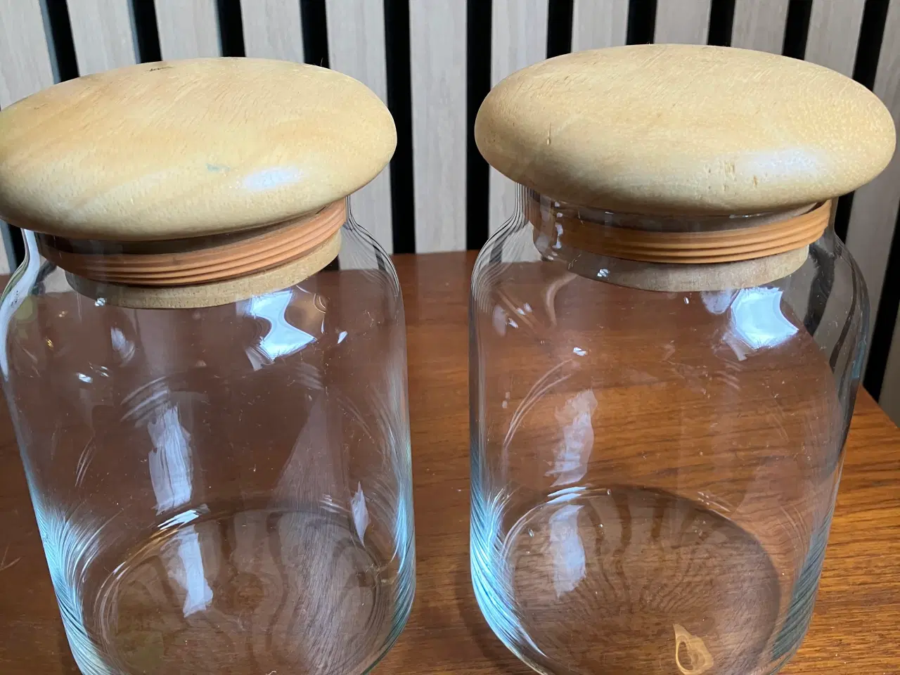 Billede 2 - Vintage opbevaringsglas med trælåg