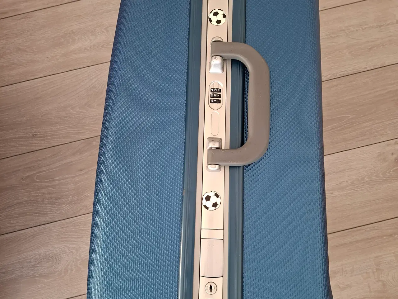 Billede 4 - Kuffert med 4 hjul