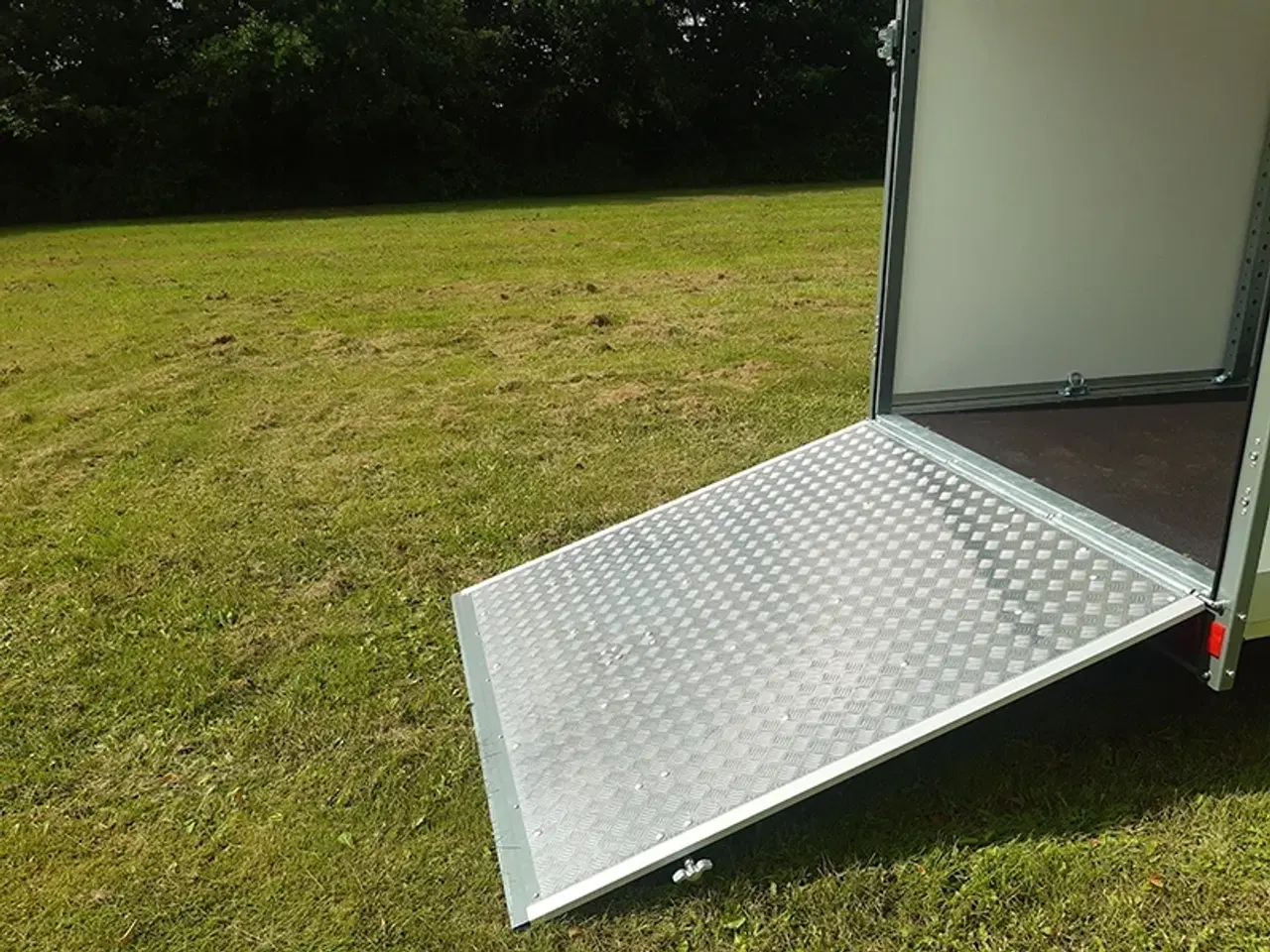 Billede 6 - Stema Cargo 255x157x154 1 akslet 1300 kg Rampe