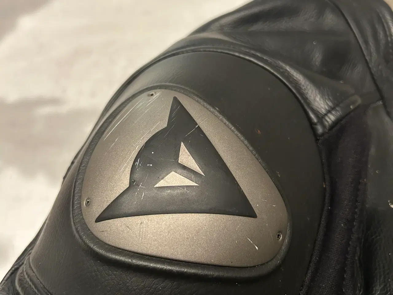 Billede 4 - Dainese 2 delt læderdragt