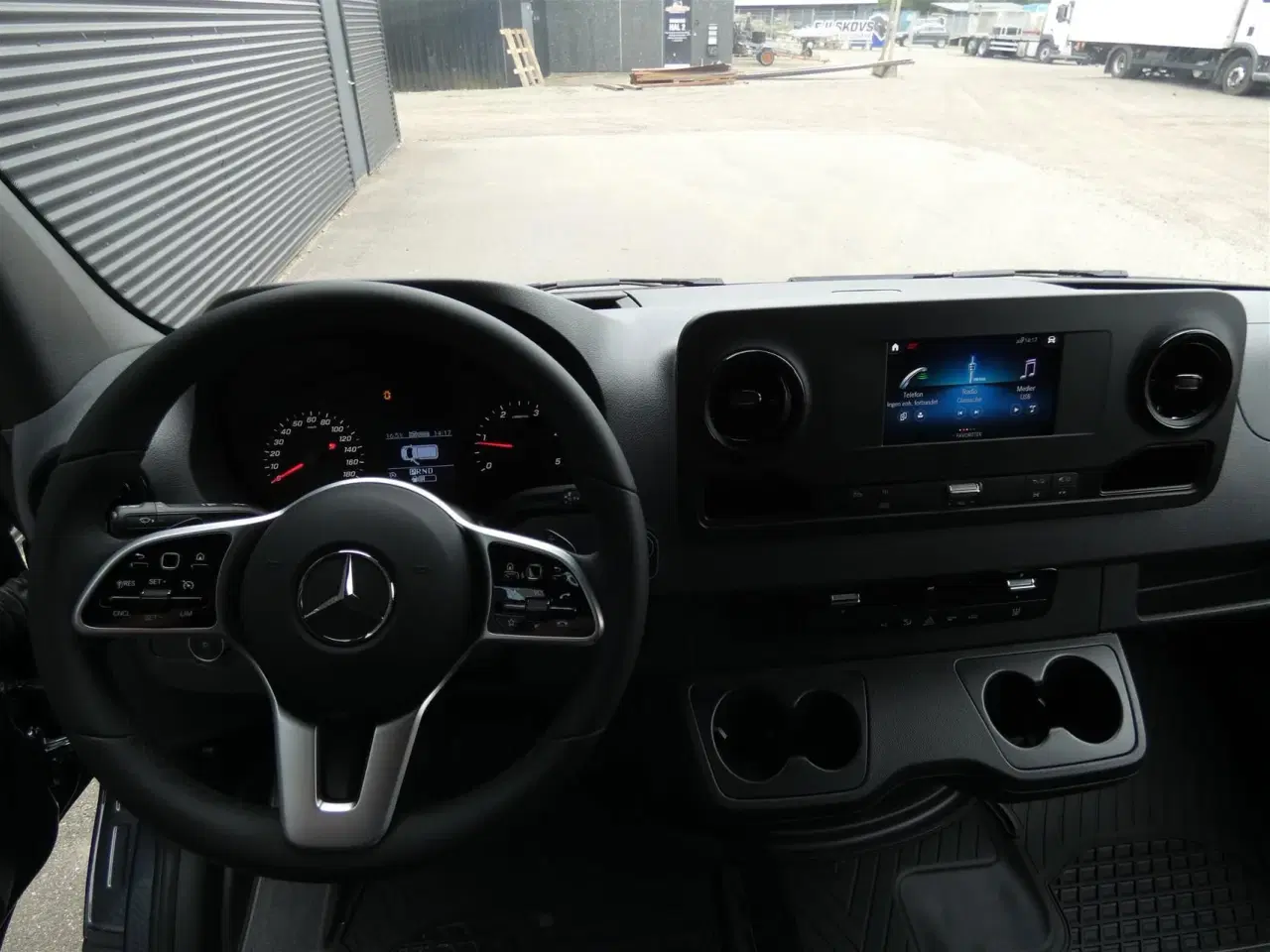 Billede 10 - Mercedes-Benz Sprinter 317 2,0 CDI A2 H2 RWD 9G-Tronic 170HK Van Aut.