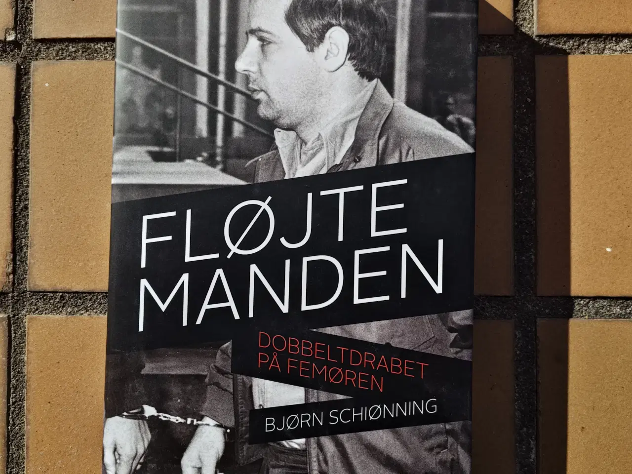 Billede 1 - Fløjtemanden Dobbeltdrabet på femøren BOG