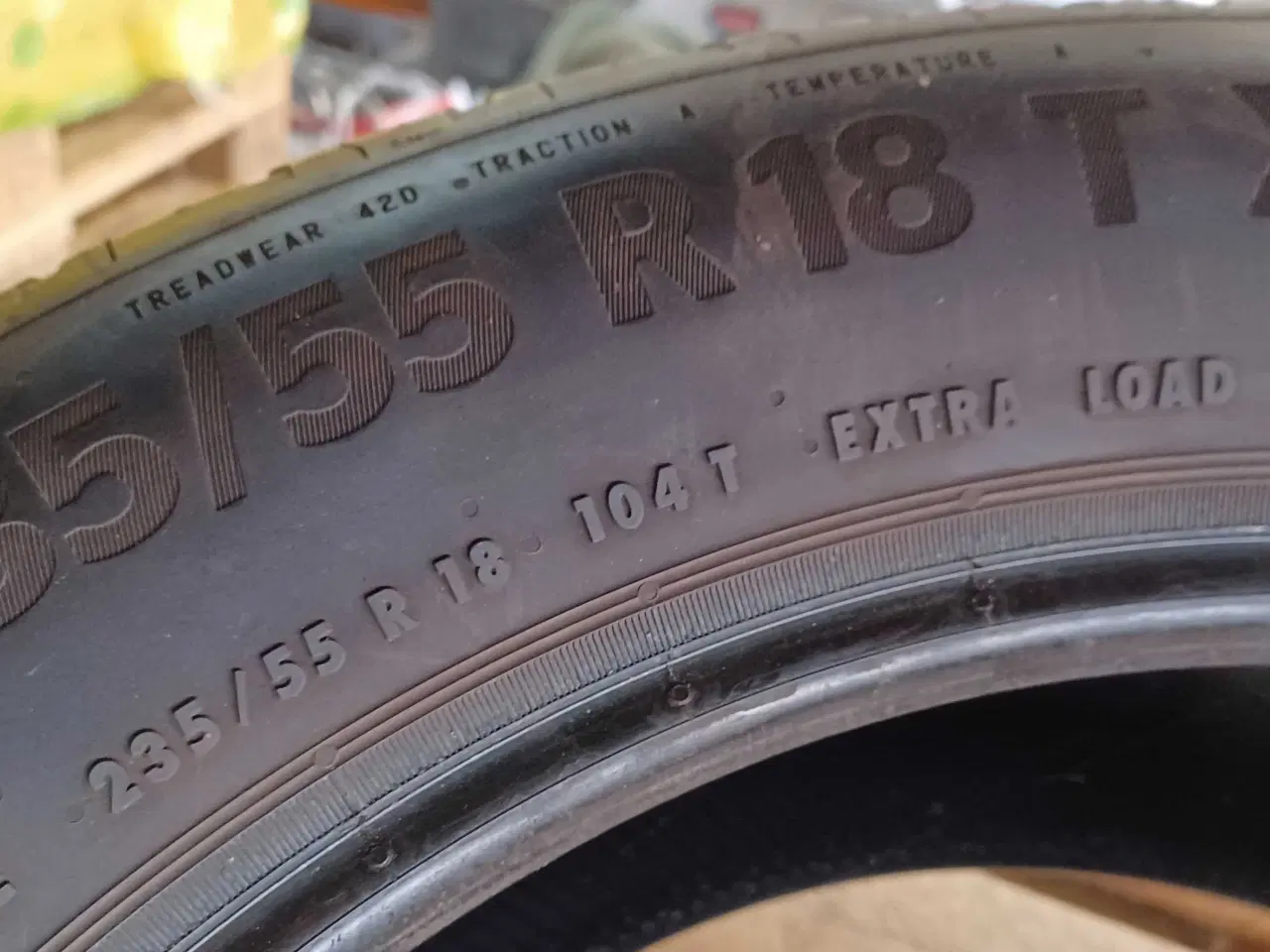 Billede 6 - Sommerdæk 235/55-18"