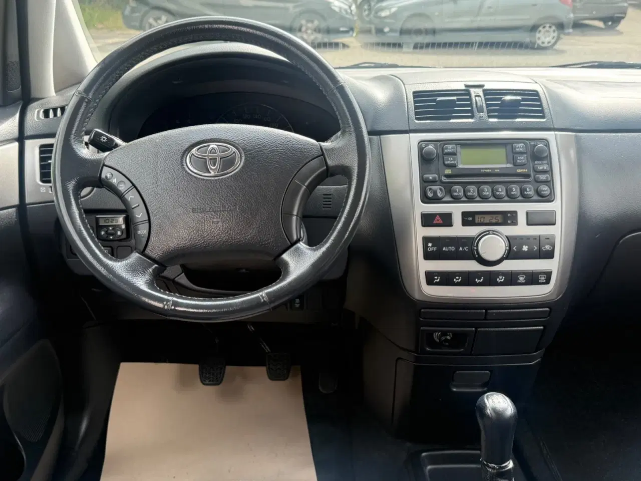 Billede 10 - Toyota Avensis Verso 2,0 D-4D 7prs