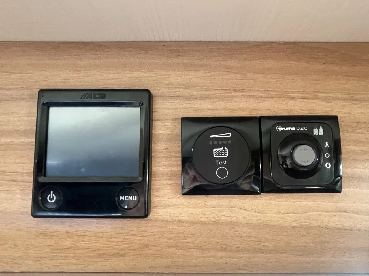 Billede 7 - Campingvogn med køjer, fortelt og meget udstyr 