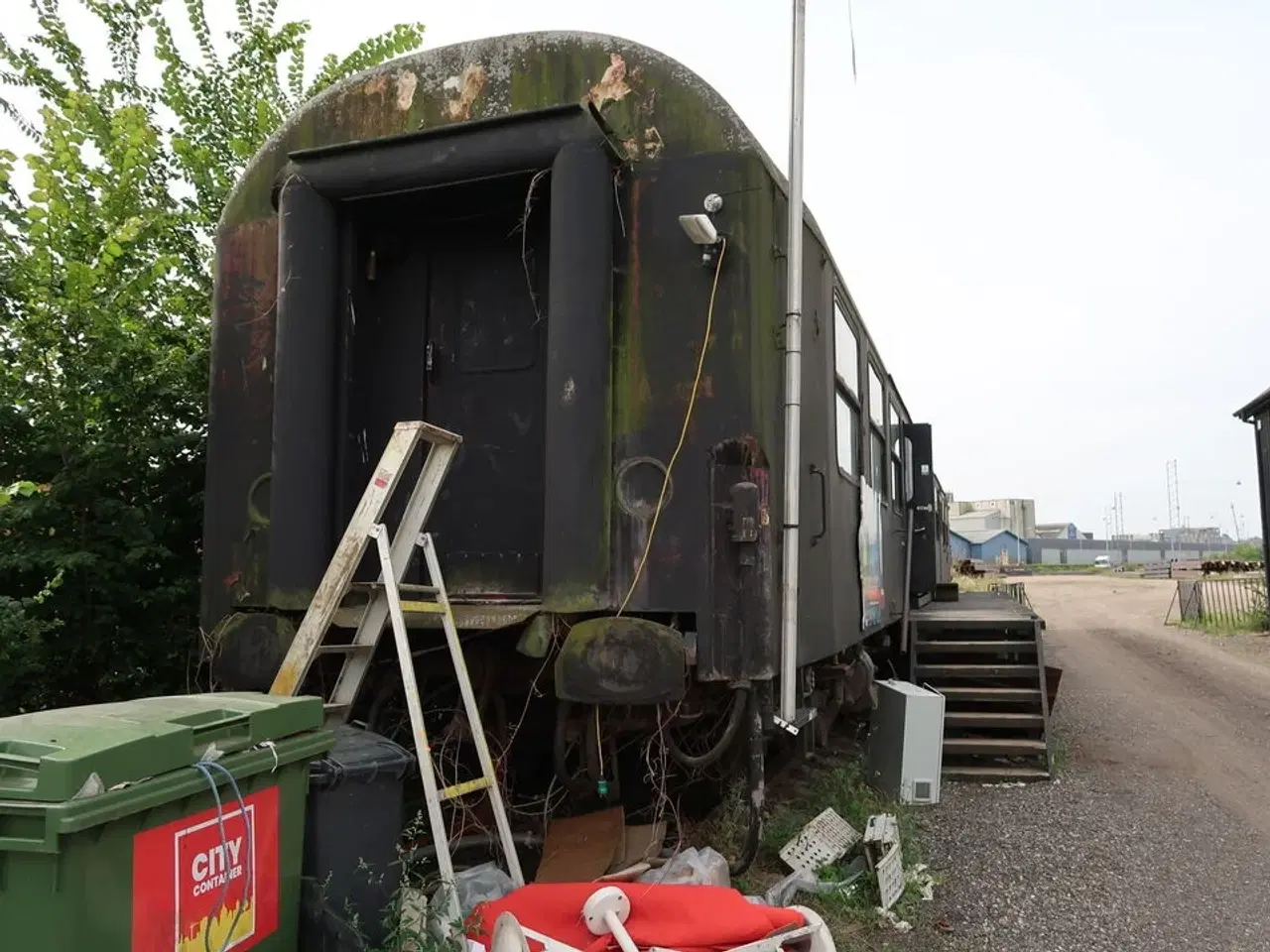 Billede 2 - Togvogn med div. Møbler