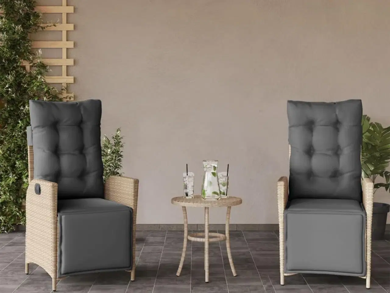 Billede 1 - Havestole 2 stk. lænefunktion og fodstøtte polyrattan beige