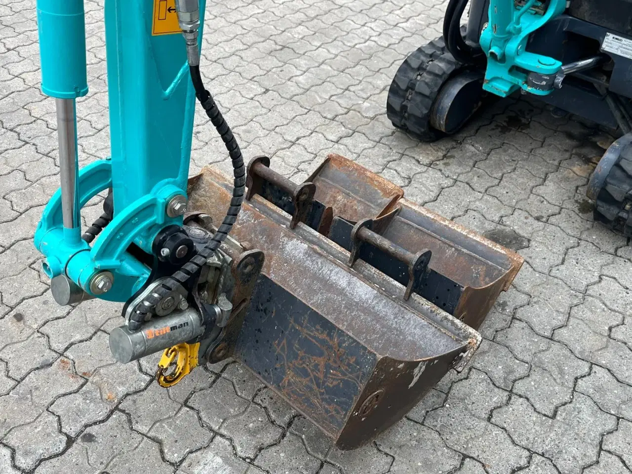 Billede 4 - Kobelco SK10SR Tiltman og 3 skovle