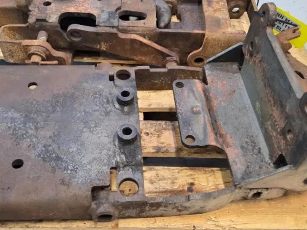 Billede 9 - New Holland M115 Hitch Træk Kit 82012769