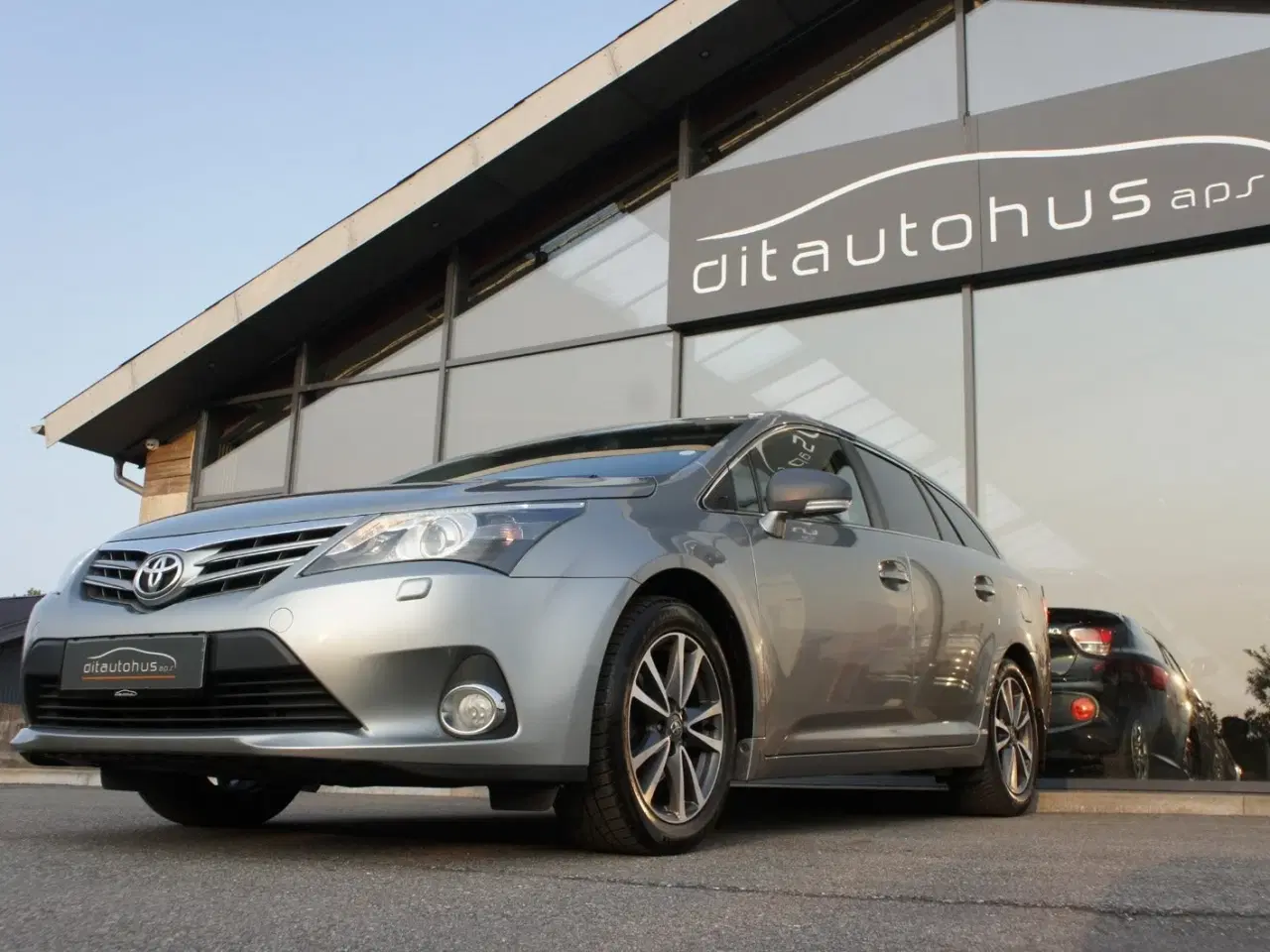 Billede 2 - Toyota Avensis 1,8 VVT-i T2 Premium stc.