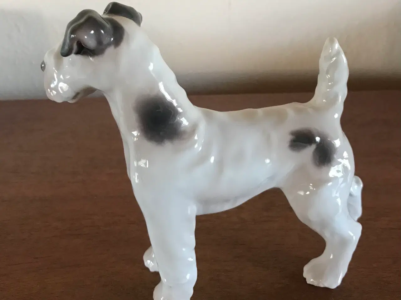 Billede 3 - Ruhåret Foxterrier fra Bing & Grøndahl nr. 1998