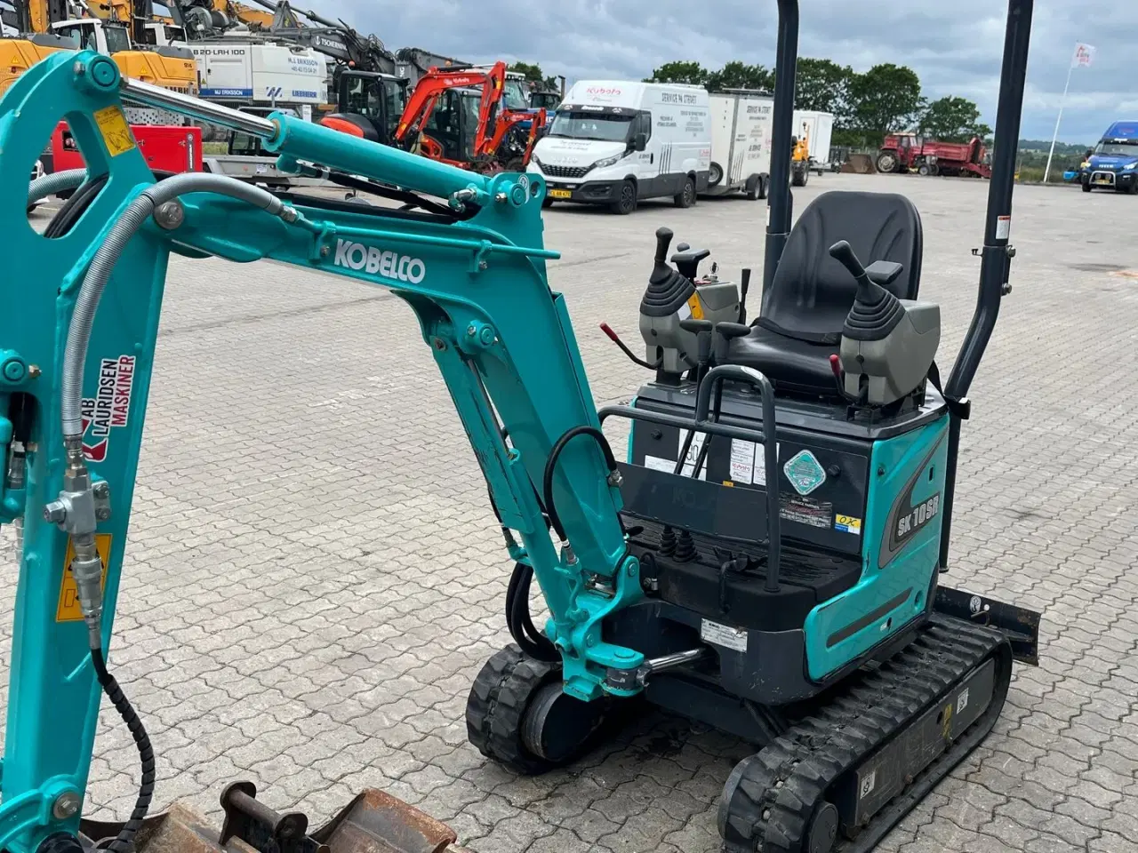 Billede 5 - Kobelco SK10SR Tiltman og 3 skovle