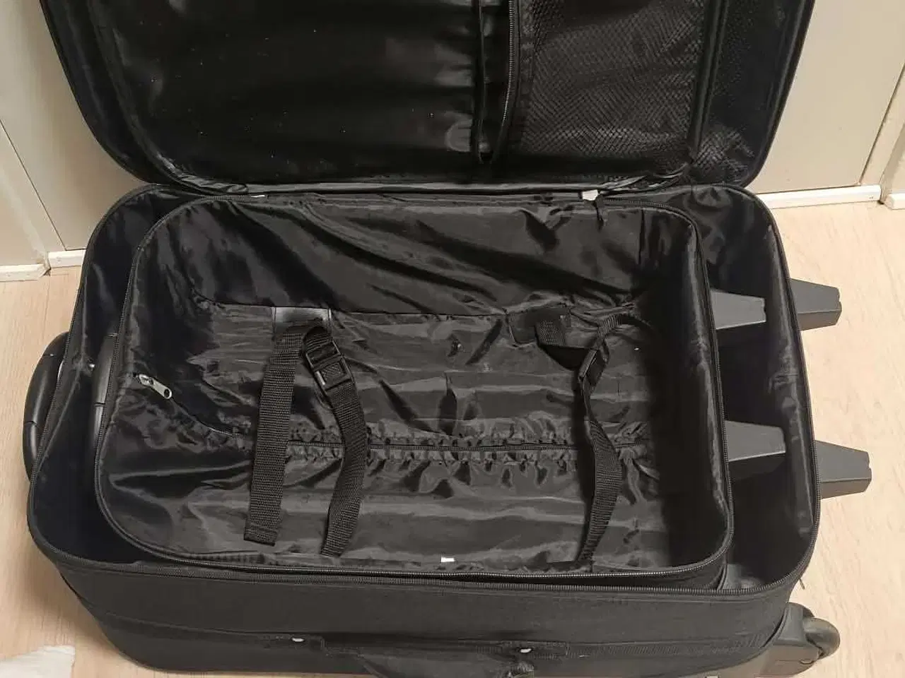 Billede 4 - 10 stk Rejser kuffert