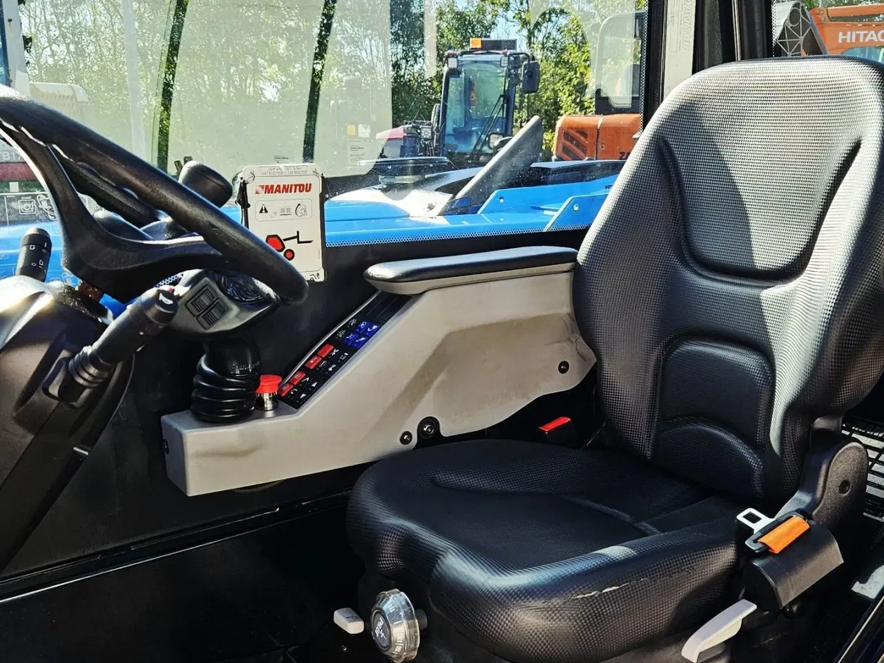 Billede 15 - Manitou ULM 415 H / som ny / inkl. redskaber / kan køres på trailer