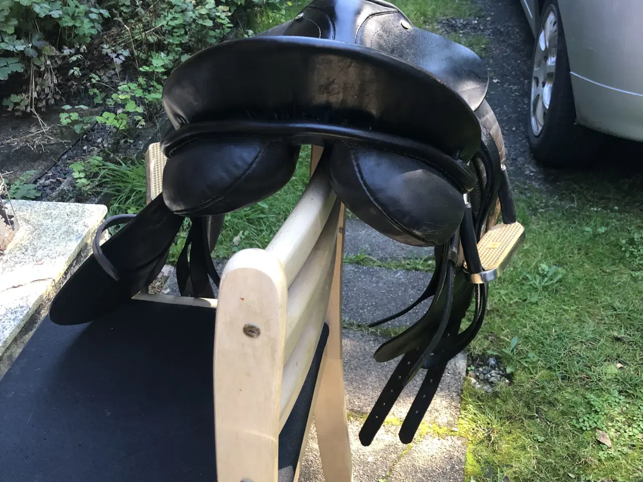 Billede 4 - Dressursadel 16"-17" til hest