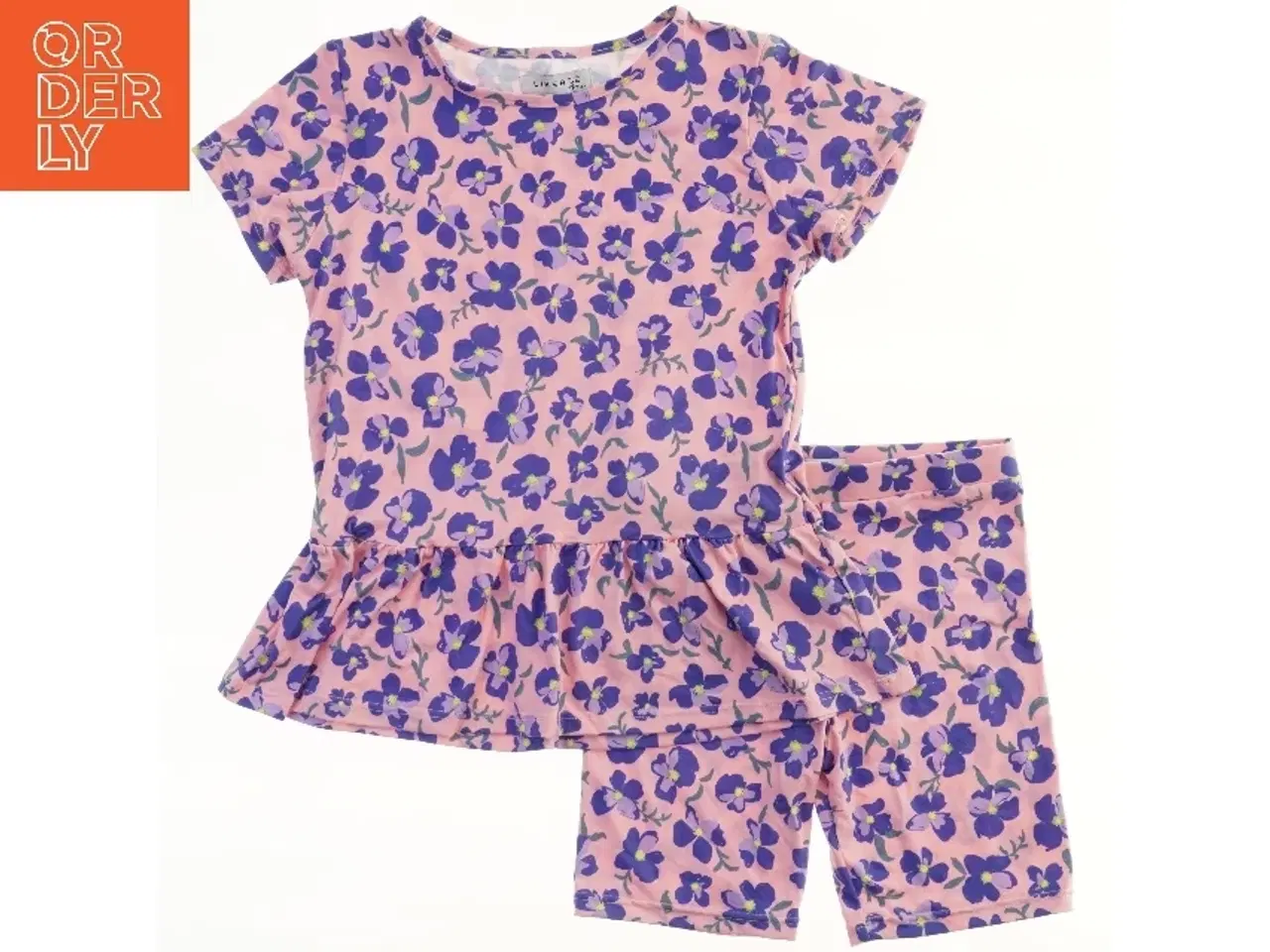 Billede 1 - Børnesæt med blomsterprint fra LIBERTÉ Ami (str. 122)