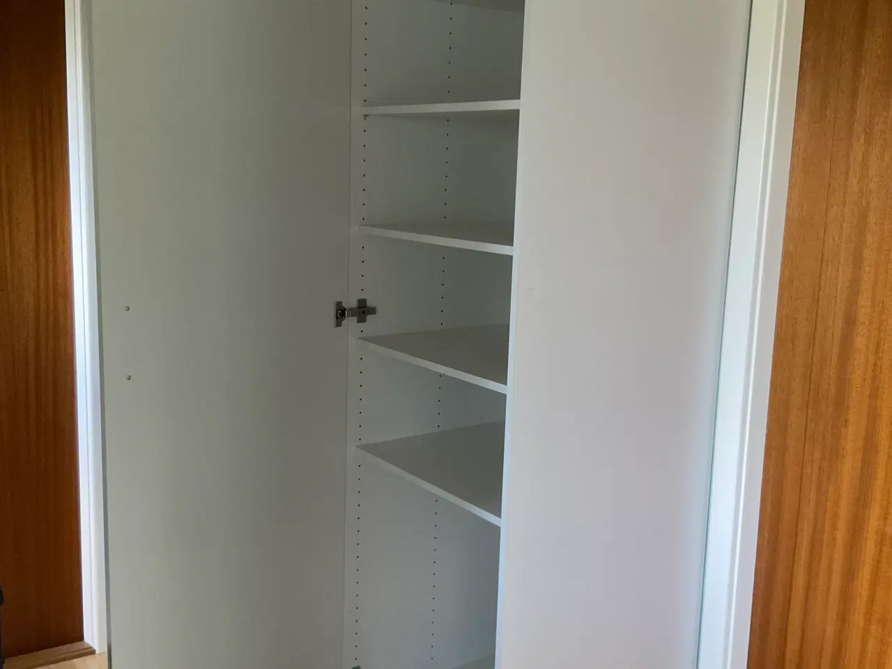 Billede 1 - Skab