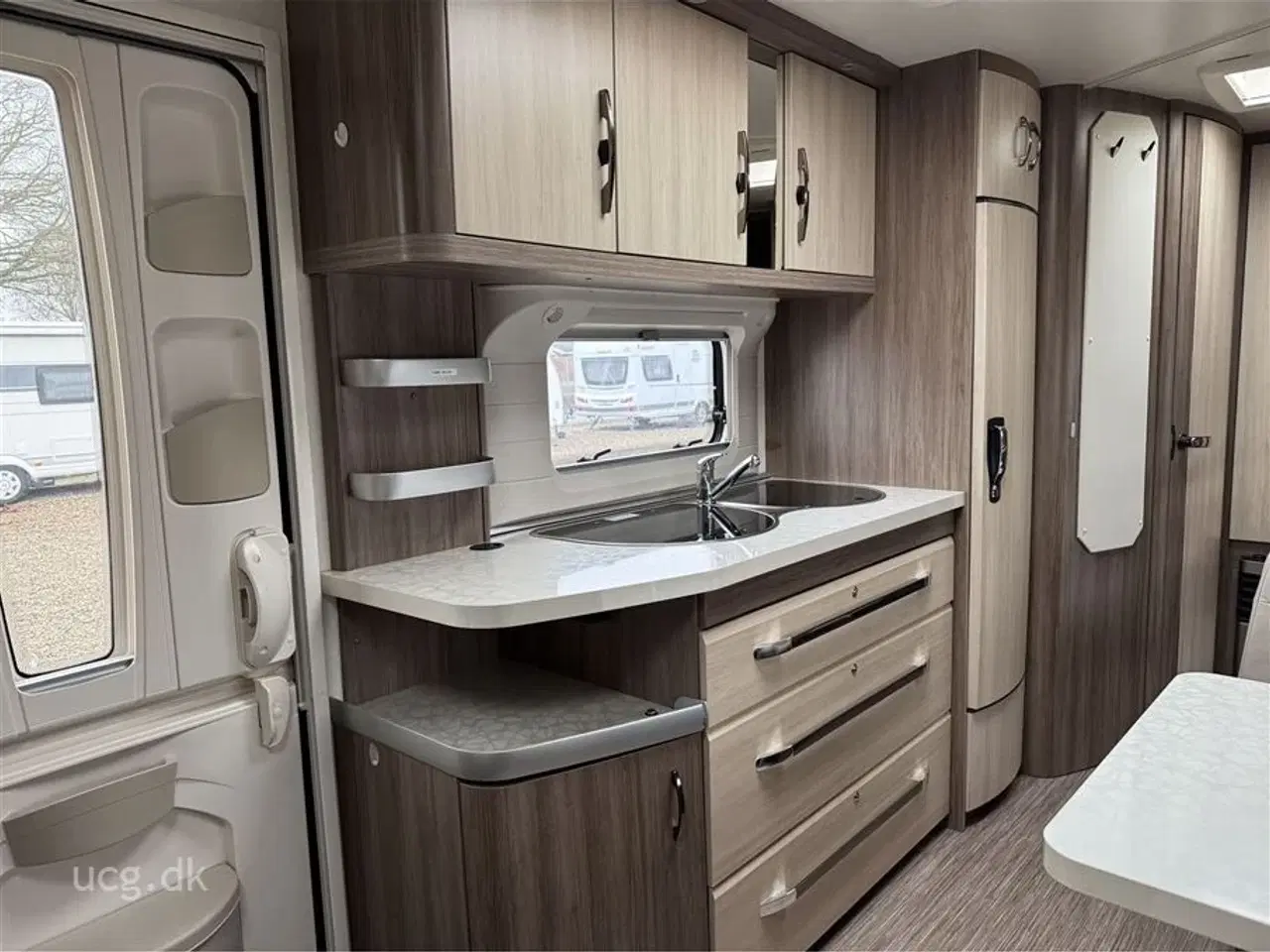 Billede 12 - 2015 - Hobby De Luxe 545 KMF Prisen er inkl. klargøring, gastest, fugttest, syn og nummerplade. SÆLGES FOR KUNDE