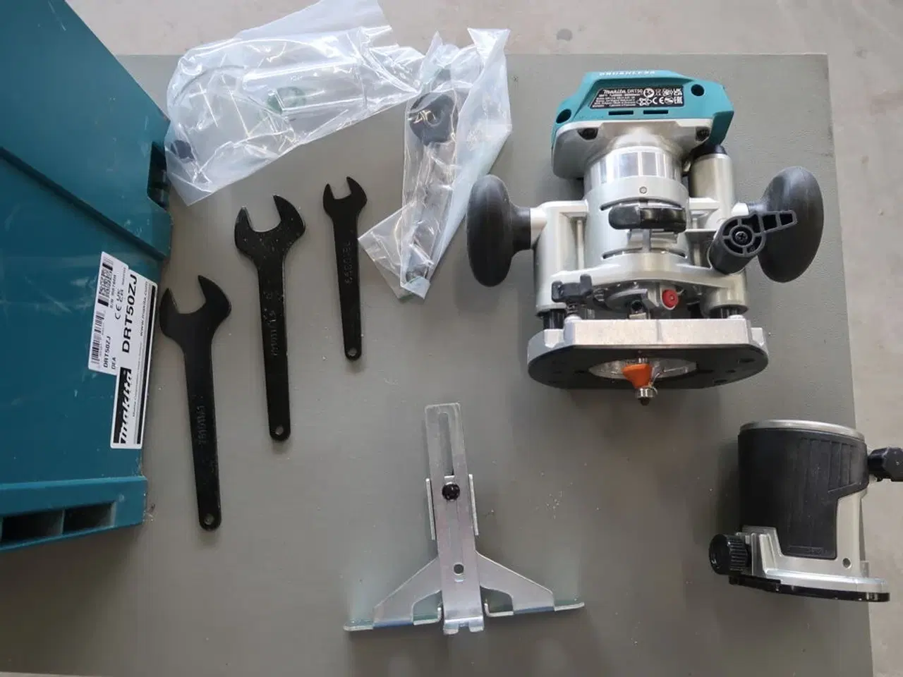 Billede 2 - Overfræser MAKITA DRT50