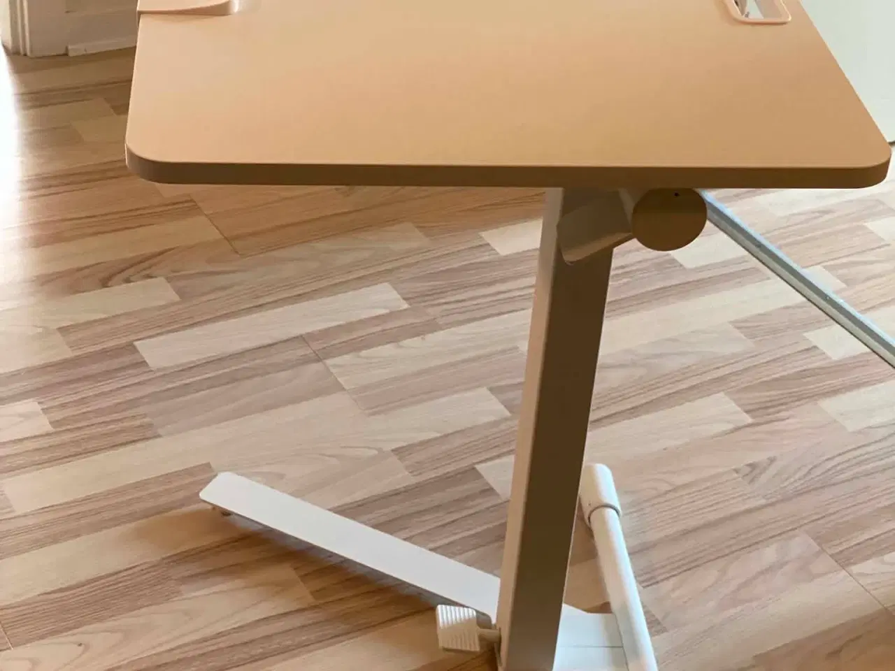 Billede 2 - IKEA MITTZON klapbord / skrivebord