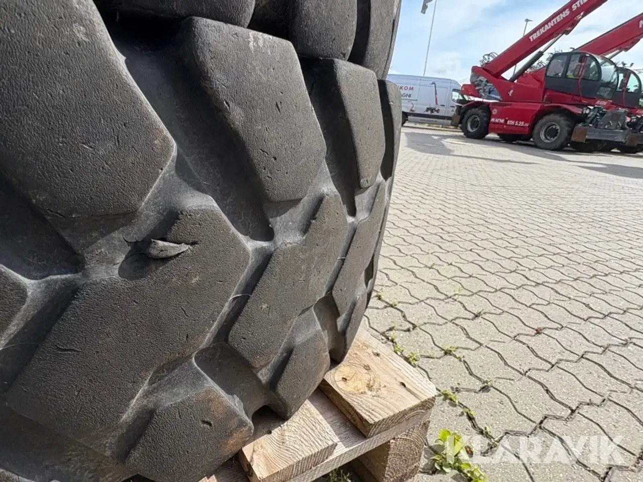 Billede 12 - Dæk 440/80-24 4 styk