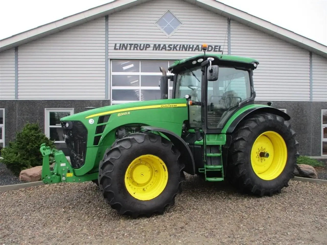 Billede 1 - John Deere 8345R Med frontlift