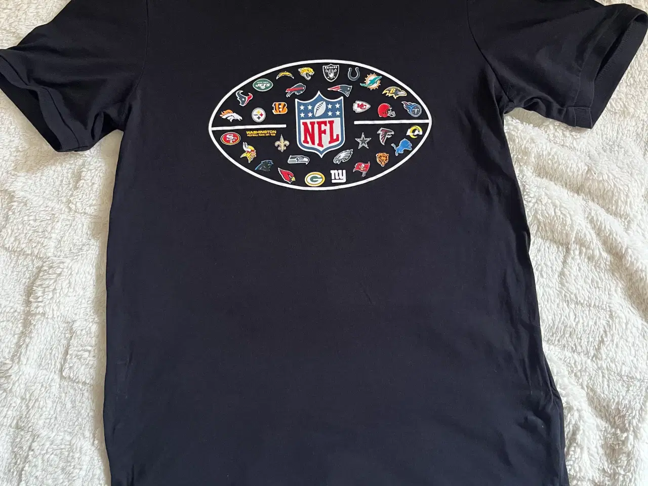 Billede 1 - T-shirt fra NFL.