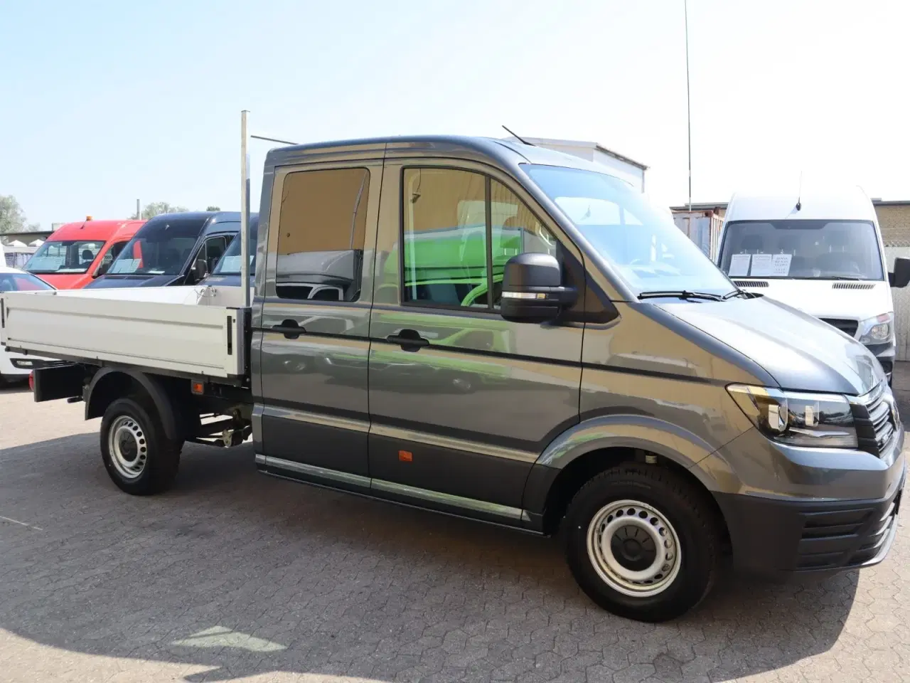 Billede 2 - VW Crafter 35 2,0 TDi 177 Mandskabsvogn L3