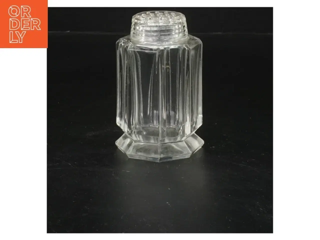 Billede 1 - Glas salt shaker (str. 10x6 cm)