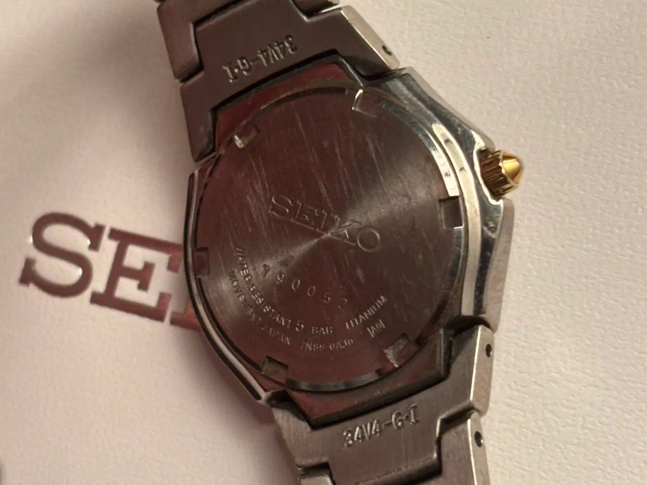 Billede 5 - Seiko Titanium 50M ur – japansk kvalitet, med æske
