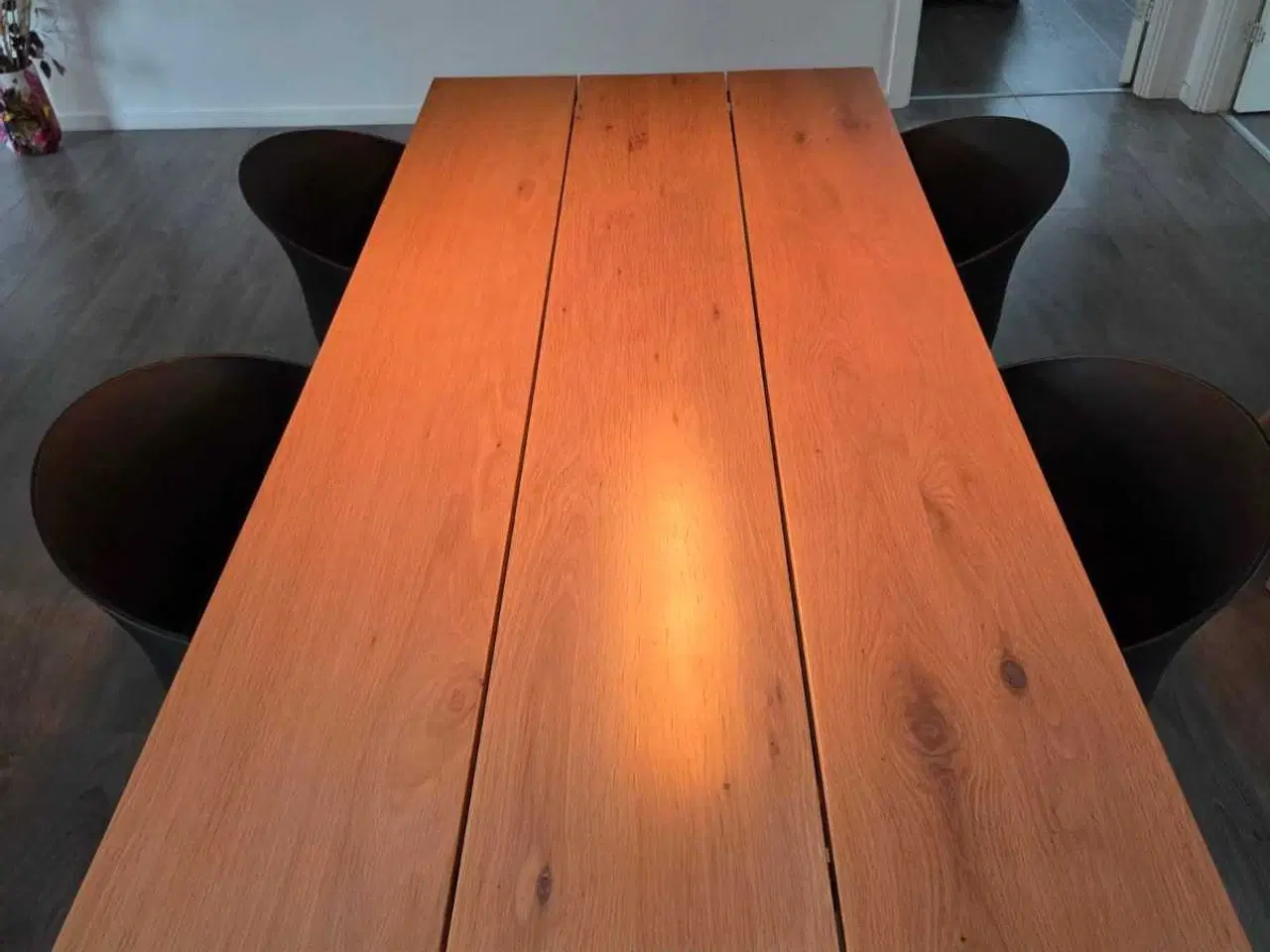 Billede 2 - Spisebord med stole