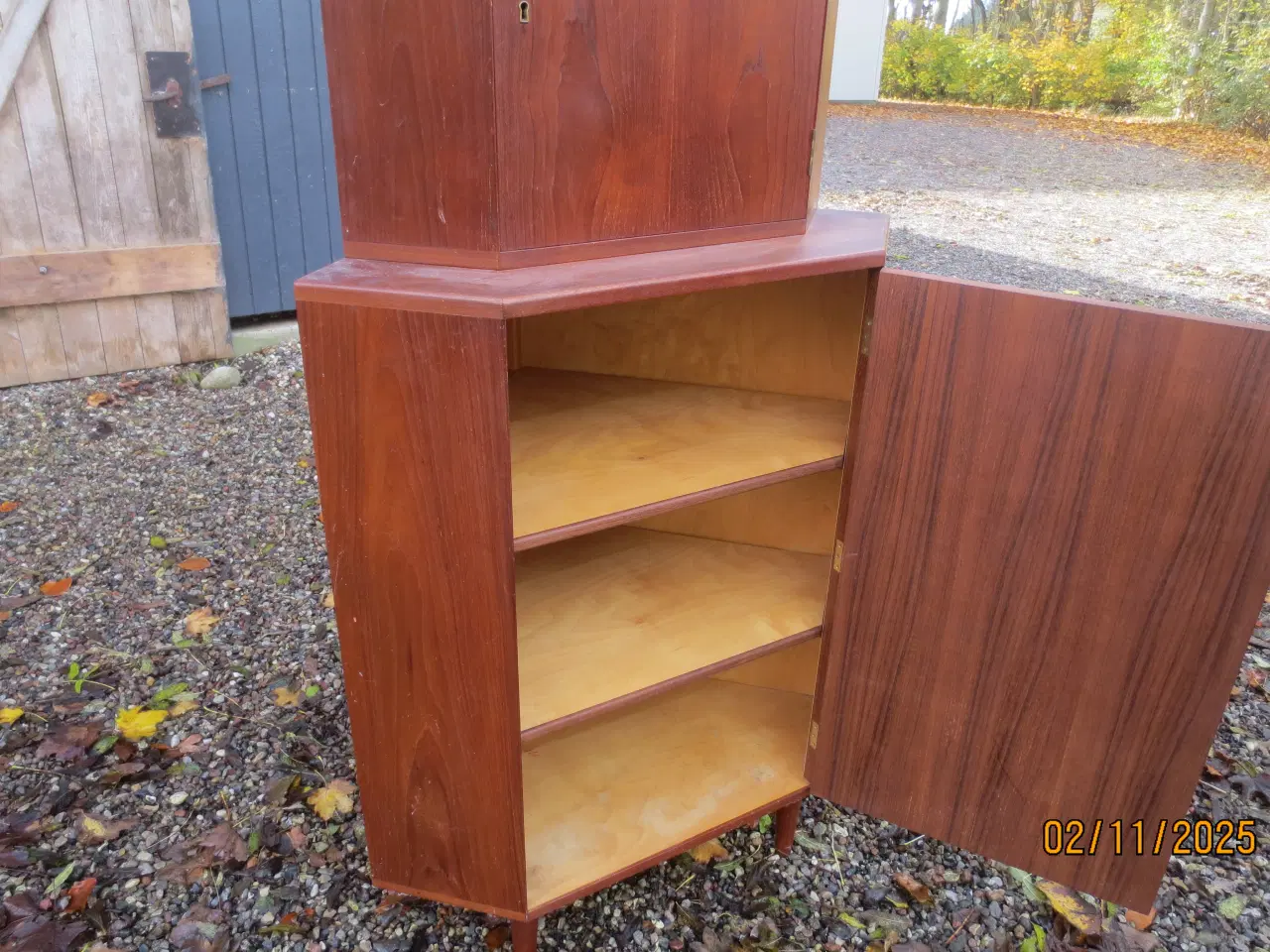 Billede 4 - 1 stk Teak Hjørneskab todelt 