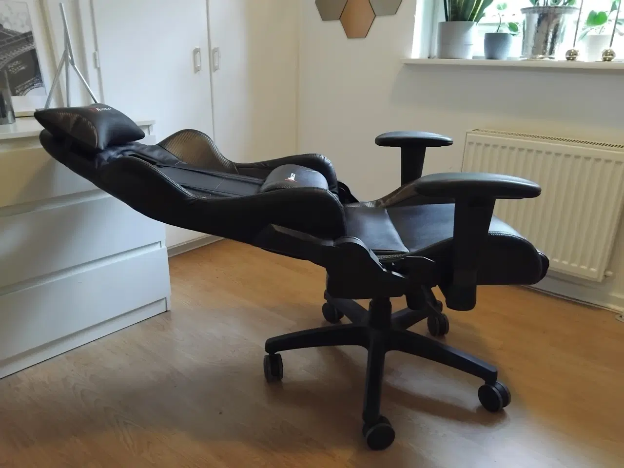 Billede 3 - Arozzi Verona Pro v2 gaming-stol (karbon sort)