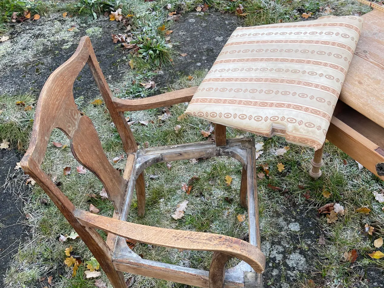 Billede 4 - Spisebord / skrivebord