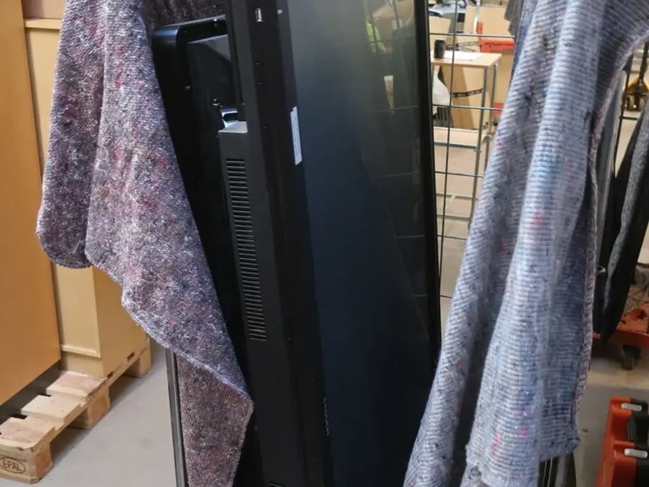 Billede 1 - 65" SMART Board, SCTOUCH CLS-65UHD