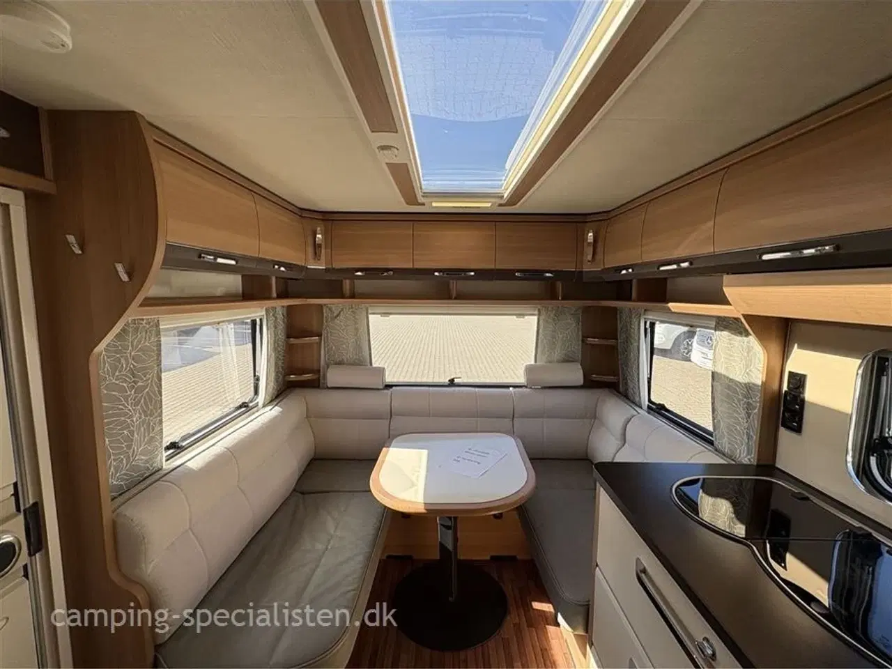 Billede 4 - 2018 - LMC Musica 470 D   LMC Musica 470 D 2018 - Se den nu hos Camping-Specialisten.dk