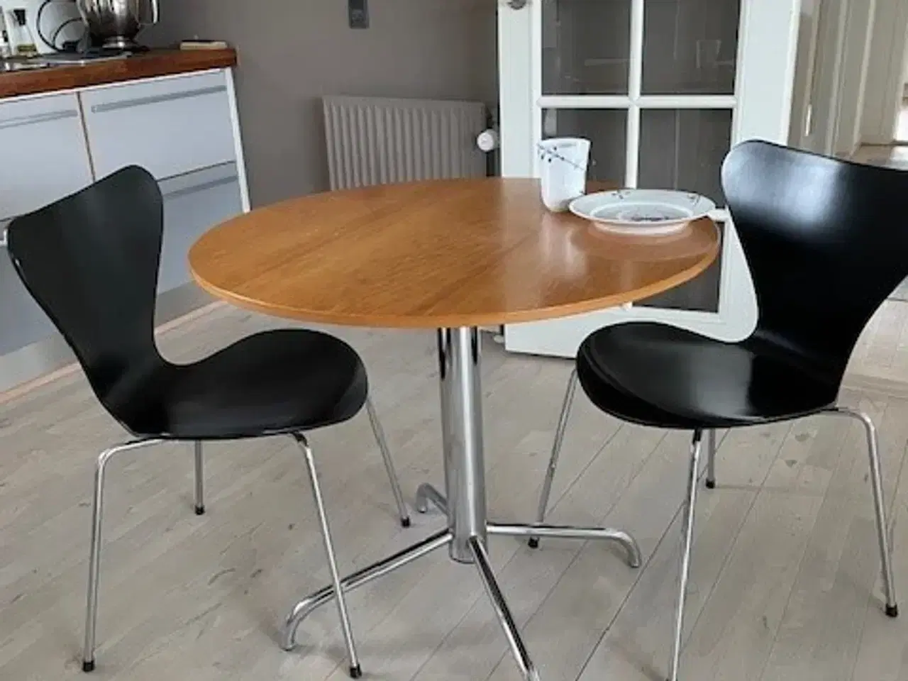 Billede 1 - Flot Cafebord  I kirsebærtræ
